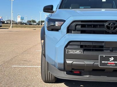 New 2026 Toyota 4Runner SR5