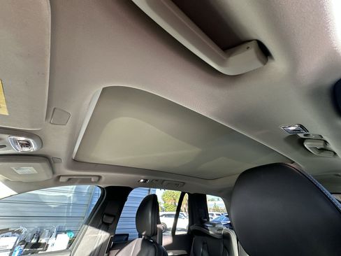 Used 2021 Volvo XC90 T8 Inscription w/ Advanced Package image 16