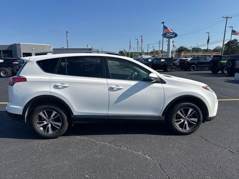 Used 2017 Toyota RAV4 XLE w/ All Weather Liner Package AWD/4WD image 4