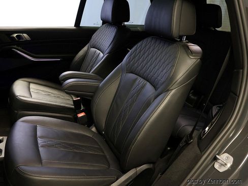 Used 2021 BMW X7 xDrive40i w/ M Sport Package image 12