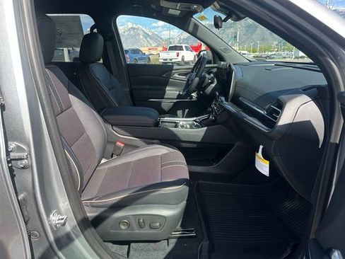 New 2026 Chevrolet Traverse High Country w/ LPO, Floor Liner Package AWD/4WD image 17