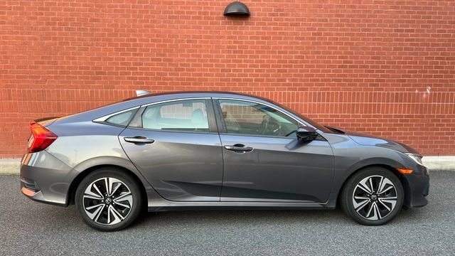 Used 2018 Honda Civic EX-L image 2