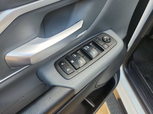 Used 2022 RAM 1500 Big Horn AWD/4WD image 17