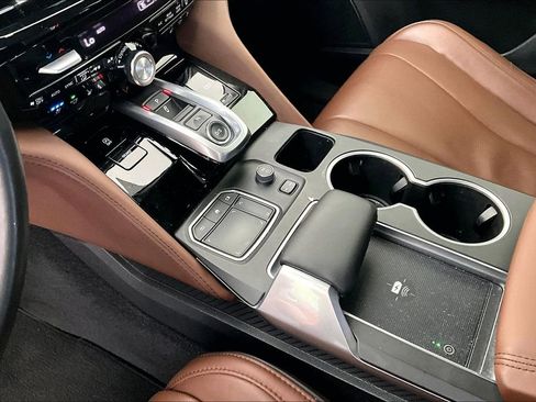 Used 2023 Acura MDX SH-AWD w/ Advance Package image 16