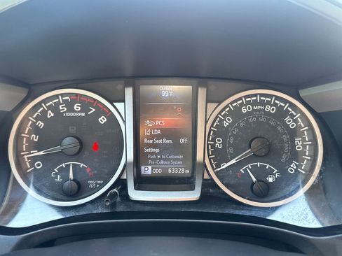 Used 2023 Toyota Tacoma SR5 RWD image 21