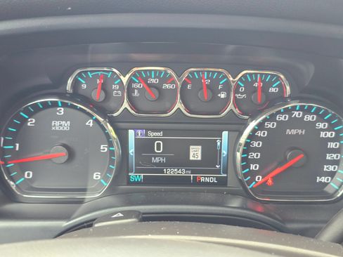 Used 2018 Chevrolet Silverado 1500 High Country AWD/4WD image 26