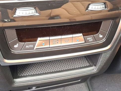 Used 2026 BMW X7 xDrive40i w/ Premium Package image 8