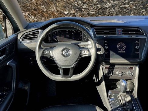 Used 2021 Volkswagen Tiguan SEL image 5