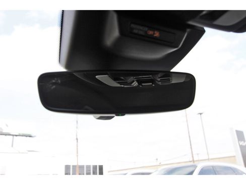 Used 2020 Porsche Macan S image 24