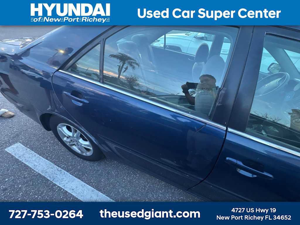 Used 2005 Toyota Camry LE FWD image 6