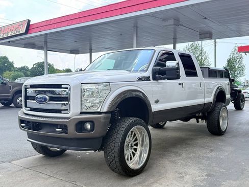 Used 2015 Ford F250 King Ranch w/ FX4 Off-Road Package AWD/4WD image 6