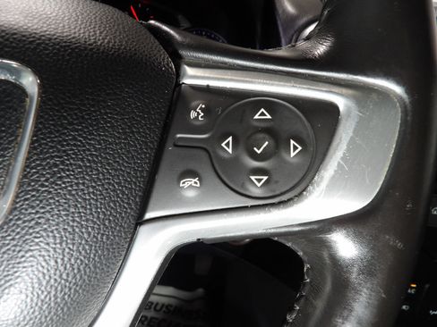 Used 2020 GMC Terrain SLE FWD image 16
