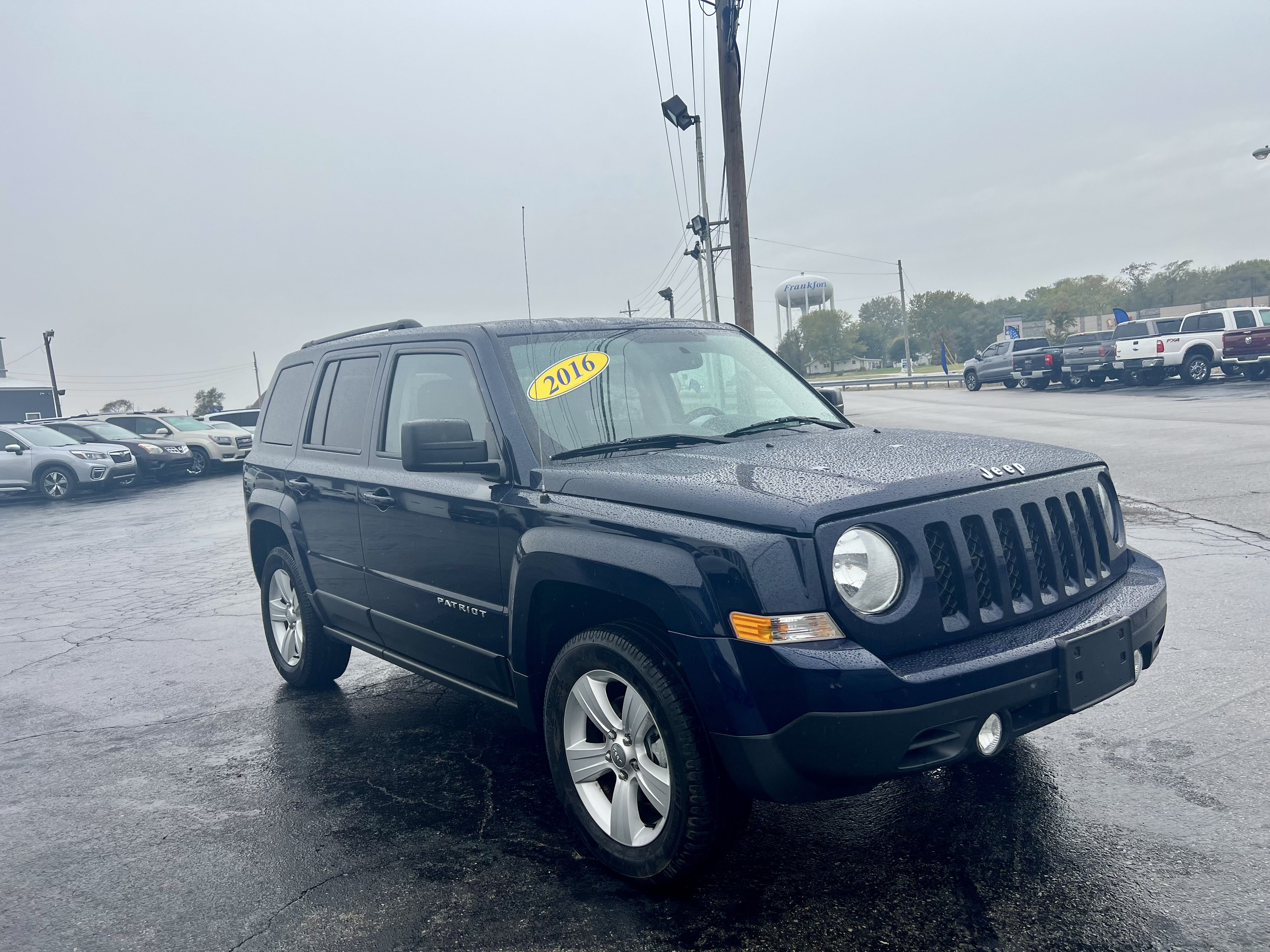 Used 2016 Jeep Patriot Latitude AWD/4WD image 3