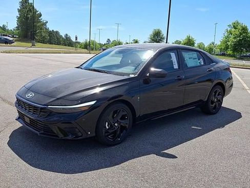 New 2026 Hyundai Elantra SEL Sport Premium FWD image 5