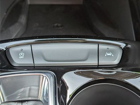 New 2026 Chevrolet Trax LT w/ Sunroof Package image 19