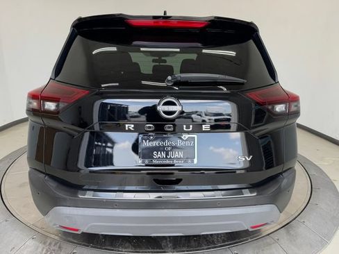 Used 2022 Nissan Rogue SV FWD image 13