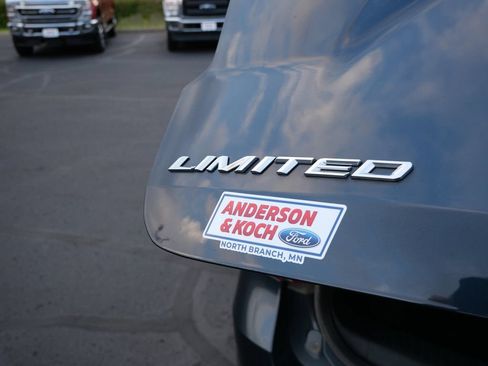 Used 2023 Ford Explorer Limited AWD/4WD image 8