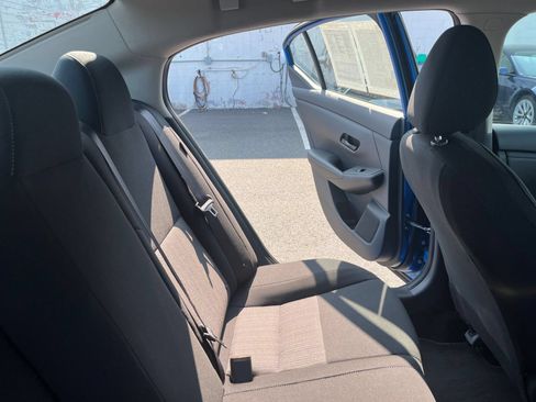 Used 2025 Nissan Sentra SV FWD image 36