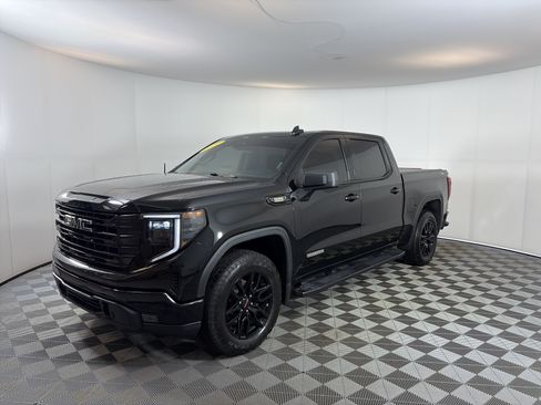 Used 2024 GMC Sierra 1500 Elevation w/ LPO, Elevation Black Package AWD/4WD image 2