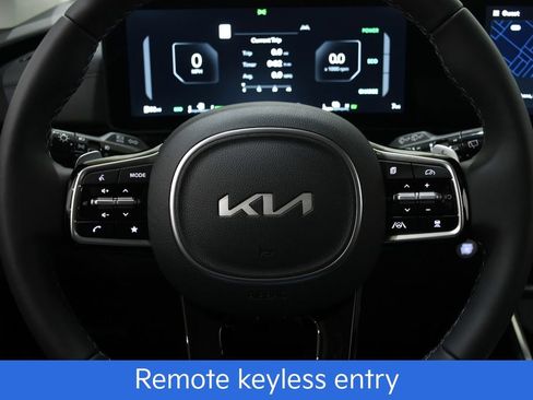 New 2026 Kia Carnival SX Prestige FWD image 11