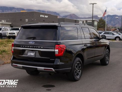 Used 2023 Ford Expedition Max XLT image 8
