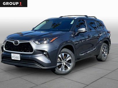 Used 2023 Toyota Highlander XLE