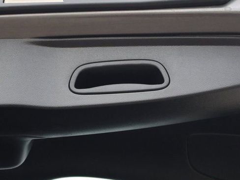 Used 2017 Jeep Cherokee 75th Anniversary image 21