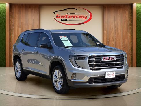 Used 2024 GMC Acadia Elevation w/ Luxury Package FWD image 3