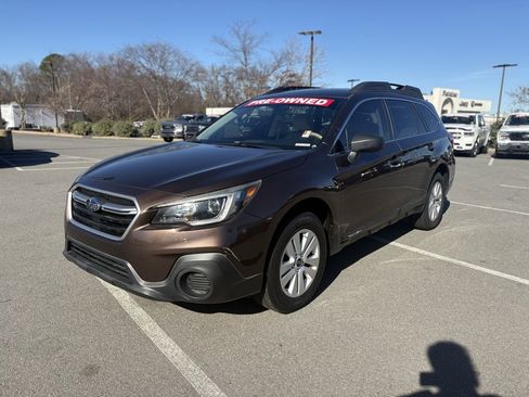 Used 2019 Subaru Outback 2.5i image 3