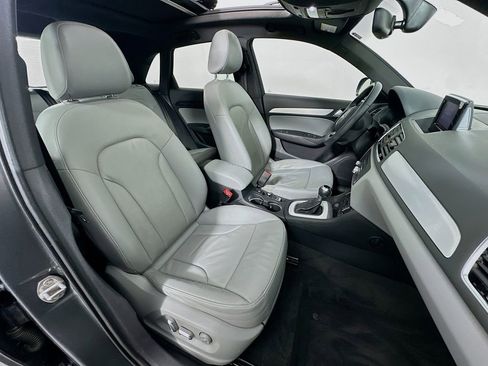 Used 2018 Audi Q3 2.0T Premium Plus w/ Premium Plus Package image 28