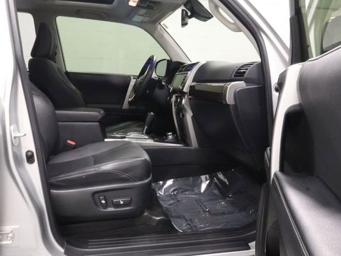 Used 2021 Toyota 4Runner Limited AWD/4WD image 15