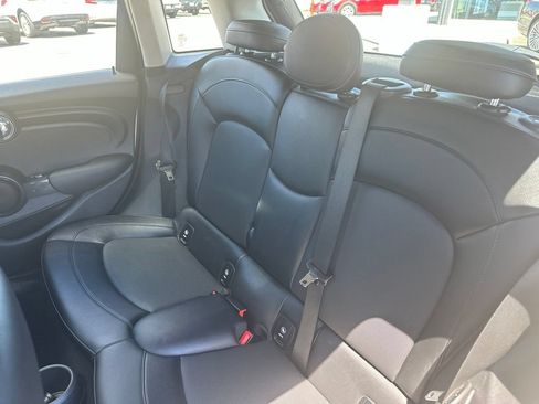 Used 2016 MINI Cooper 4-Door Hardtop FWD image 11