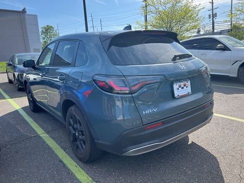 Used 2024 Honda HR-V Sport image 4