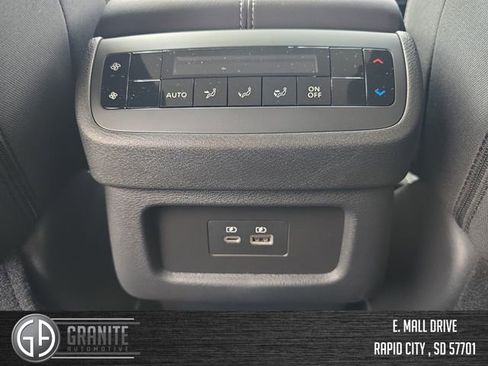 New 2025 Nissan Pathfinder SV AWD/4WD image 33
