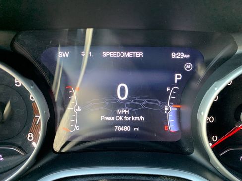 Used 2019 Jeep Compass Limited AWD/4WD image 30