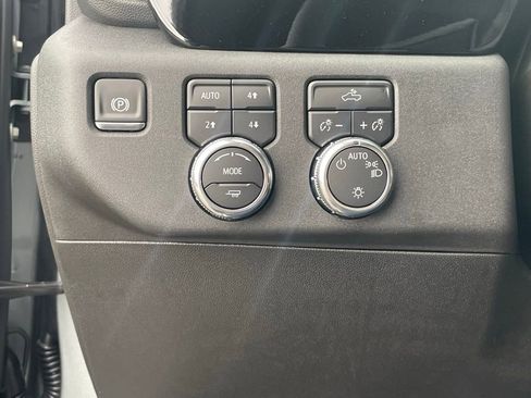 New 2026 GMC Sierra 1500 SLE w/ X31 Off-Road Package image 19