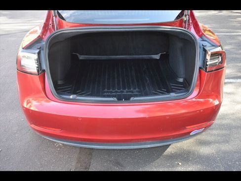 Used 2018 Tesla Model 3 Long Range AWD/4WD image 21