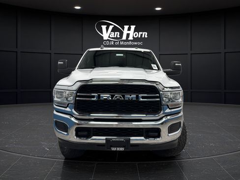 Used 2024 RAM 3500 Tradesman w/ Chrome Appearance Group AWD/4WD image 2