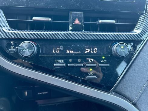 Used 2023 Toyota Camry LE FWD image 23