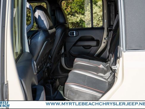 Certified 2020 Jeep Gladiator Rubicon w/ Safety Group image 13