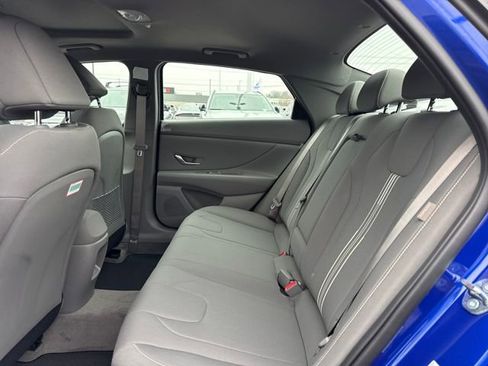 New 2026 Hyundai Elantra SEL Sport Premium FWD image 9