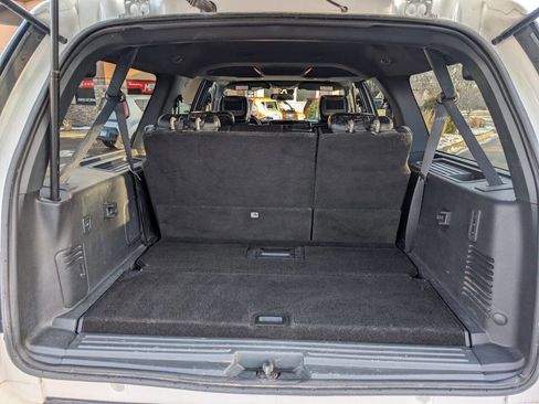Used 2016 Ford Expedition EL Platinum image 13