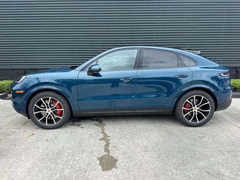 Used 2026 Porsche Cayenne S AWD/4WD image 2