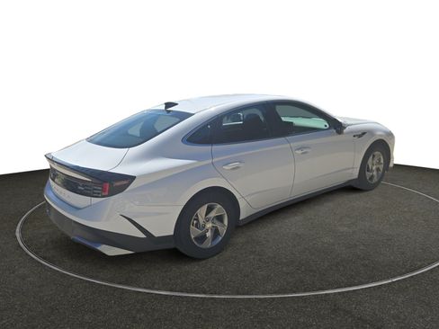 Certified 2025 Hyundai Sonata SE FWD image 6