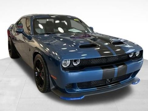 Used 2023 Dodge Challenger SRT Hellcat image 2
