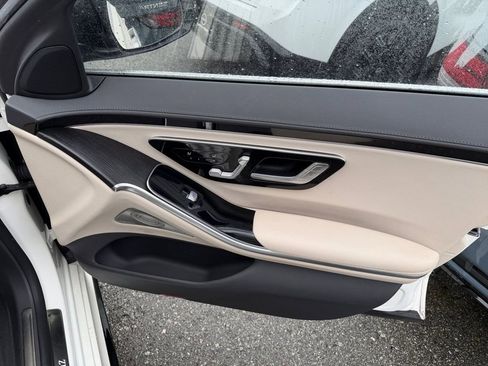 Used 2022 Mercedes-Benz S 500 4MATIC image 28