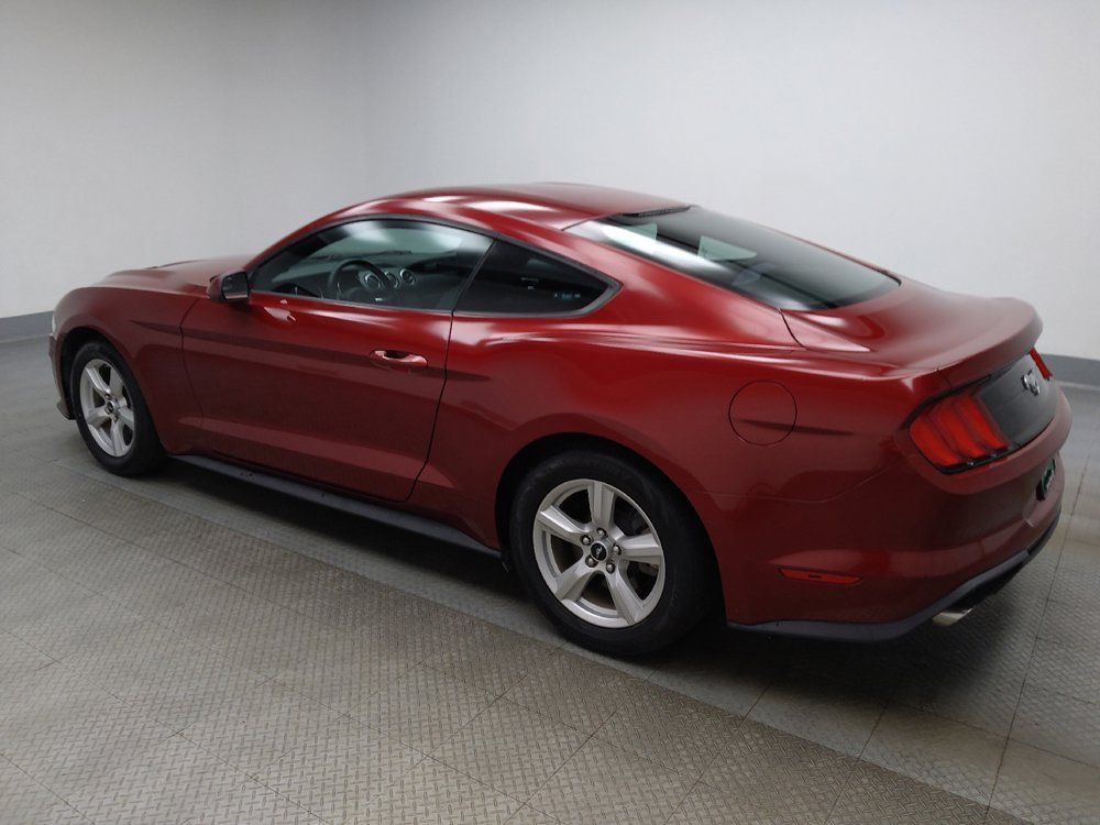 Used 2018 Ford Mustang Coupe RWD image 3