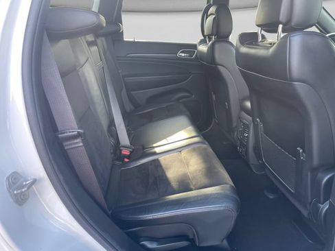 Used 2020 Jeep Grand Cherokee Altitude AWD/4WD image 11