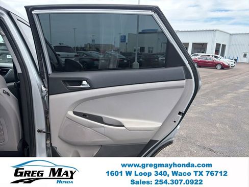 Used 2018 Hyundai Tucson SE FWD image 25