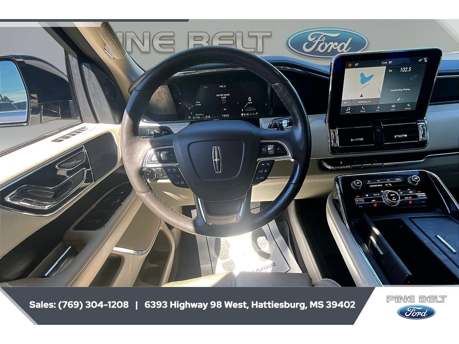 Used 2018 Lincoln Navigator Select w/ Technology Package RWD image 5